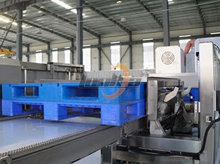 Máy Rửa Pallet Product Photograph