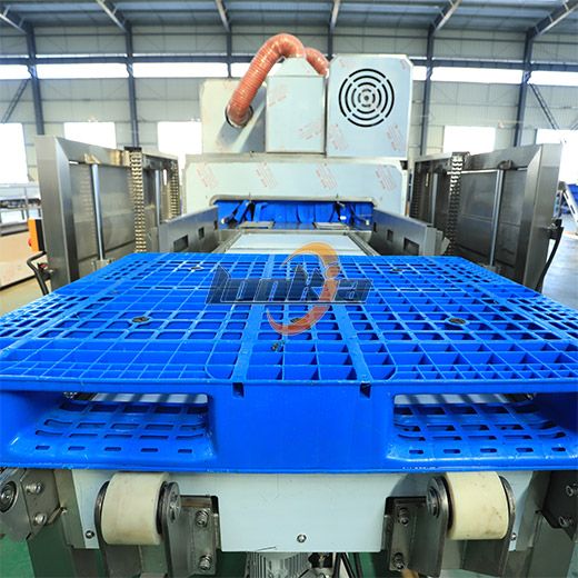 Máy Rửa Pallet